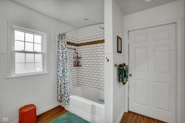 2222 Chestnut Street, Columbus, IN 47201