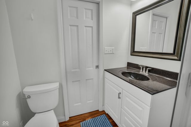 2222 Chestnut Street, Columbus, IN 47201
