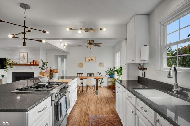 2222 Chestnut Street, Columbus, IN 47201