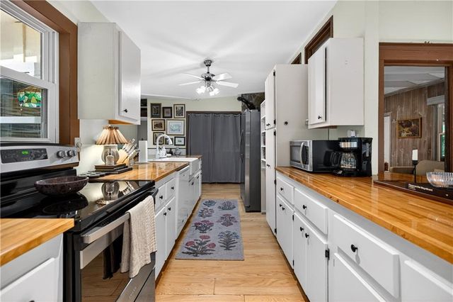 130 Chestnut Street, Roswell, GA 30075
