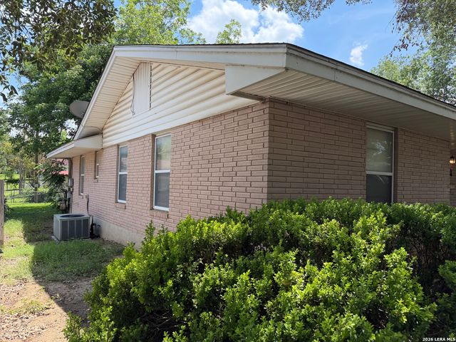 3926 Gayle Ave, San Antonio, TX 78223