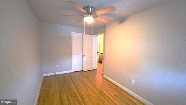 318 GROVETHORN RD, Middle River, MD 21220