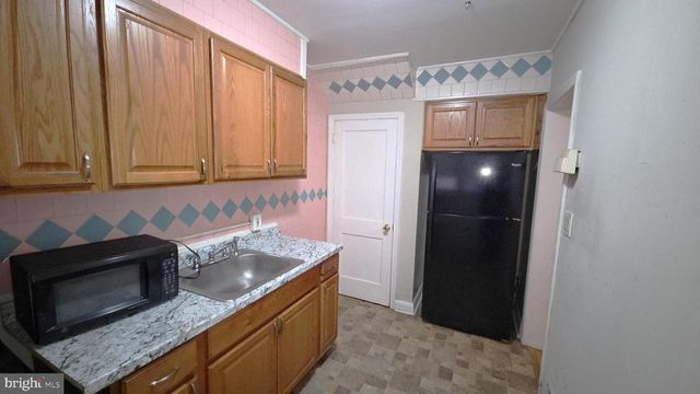 318 GROVETHORN RD, Middle River, MD 21220