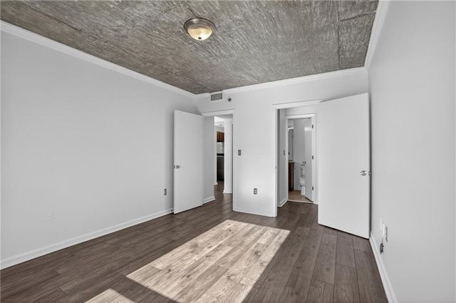 1280 W Peachtree NW Street 1806, Atlanta, GA 30309