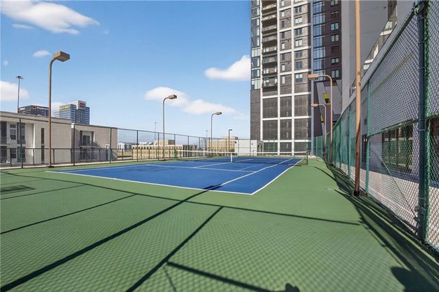 1280 W Peachtree NW Street 1806, Atlanta, GA 30309