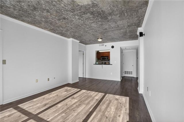 1280 W Peachtree NW Street 1806, Atlanta, GA 30309