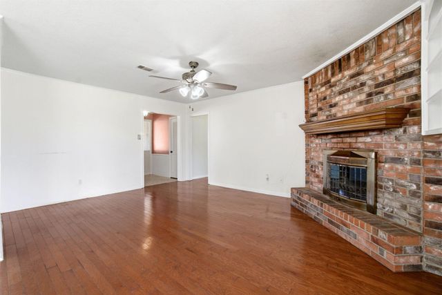 1105 Northpine Drive, Conroe, TX 77301