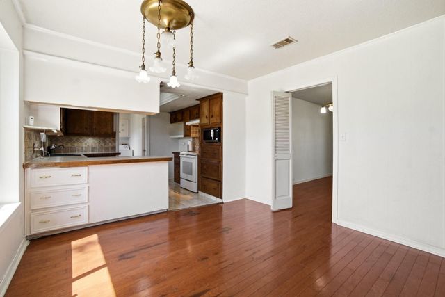 1105 Northpine Drive, Conroe, TX 77301