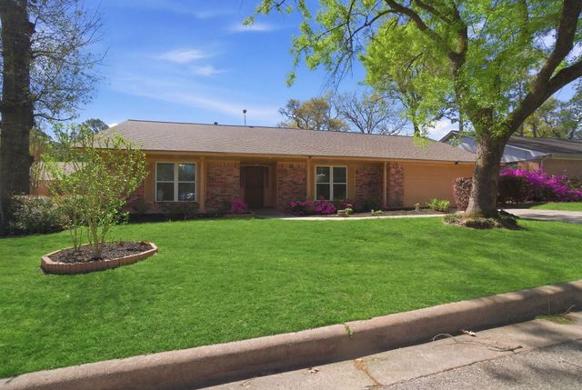 1105 Northpine Drive, Conroe, TX 77301