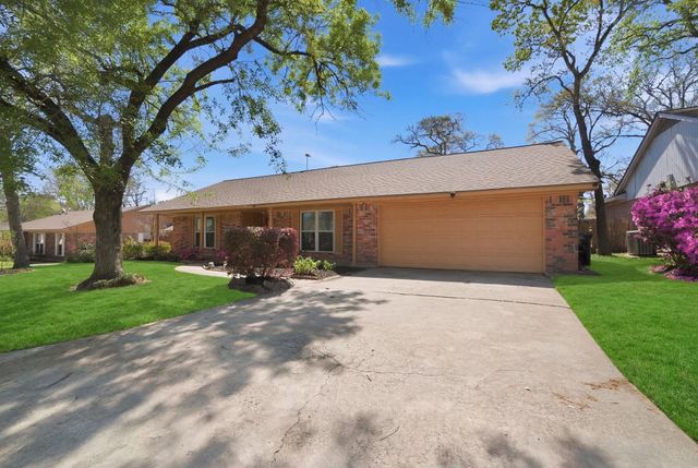 1105 Northpine Drive, Conroe, TX 77301