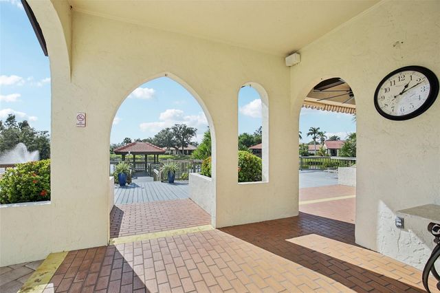 291 LAUREL HOLLOW DRIVE 66, Nokomis, FL 34275