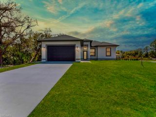 2503 53rd ST SW, Lehigh Acres, FL 33976