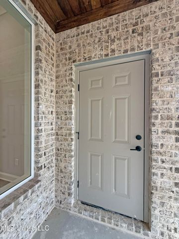 215 Wethersfield Drive, Florence, MS 39073