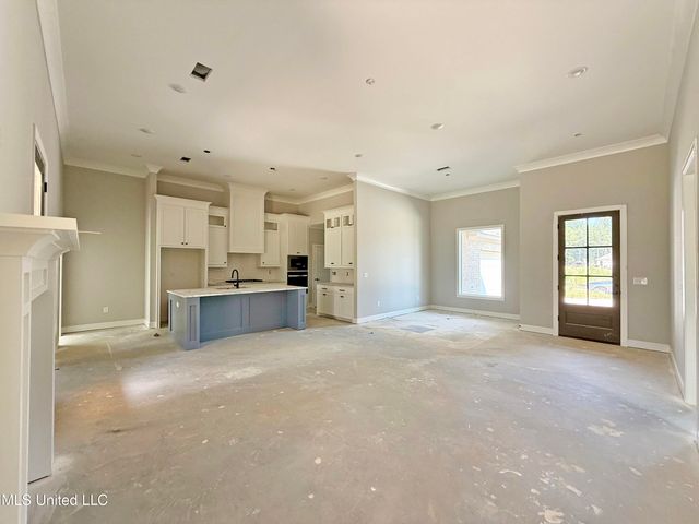 215 Wethersfield Drive, Florence, MS 39073