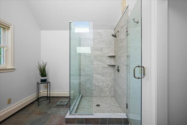 2 Fawcett Orchard Rd, Northborough, MA 01532
