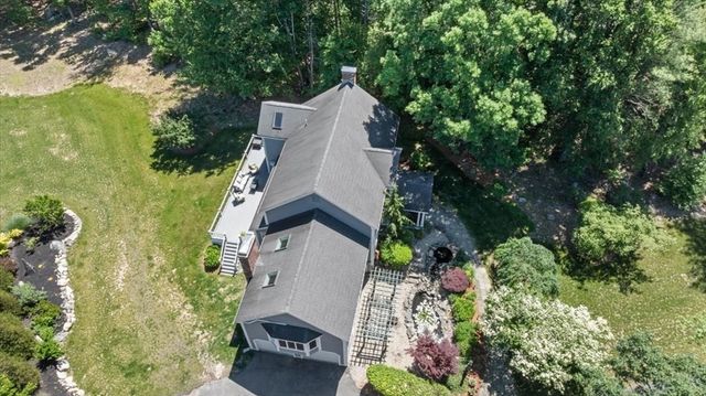 2 Fawcett Orchard Rd, Northborough, MA 01532