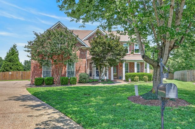 1112 Wyntergrace Farm Ct, Old Hickory, TN 37138