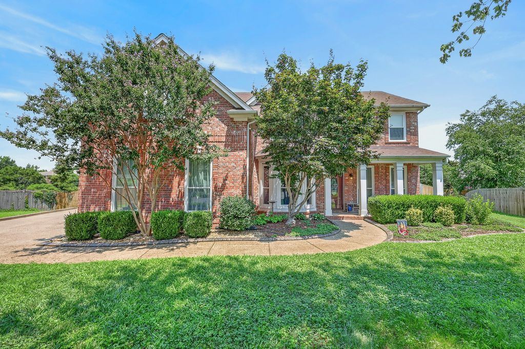 1112 Wyntergrace Farm Ct, Old Hickory, TN 37138