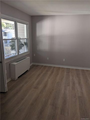 10 Wild Oaks Road 124, Goldens Bridge, NY 10526