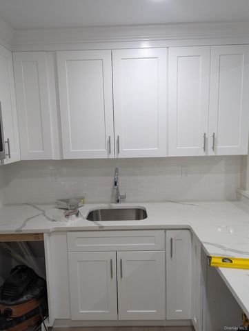 10 Wild Oaks Road 124, Goldens Bridge, NY 10526