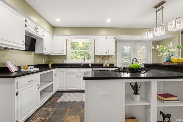 50951 Candlewood Court, Granger, IN 46530