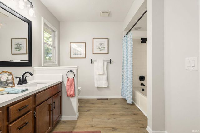 50951 Candlewood Court, Granger, IN 46530