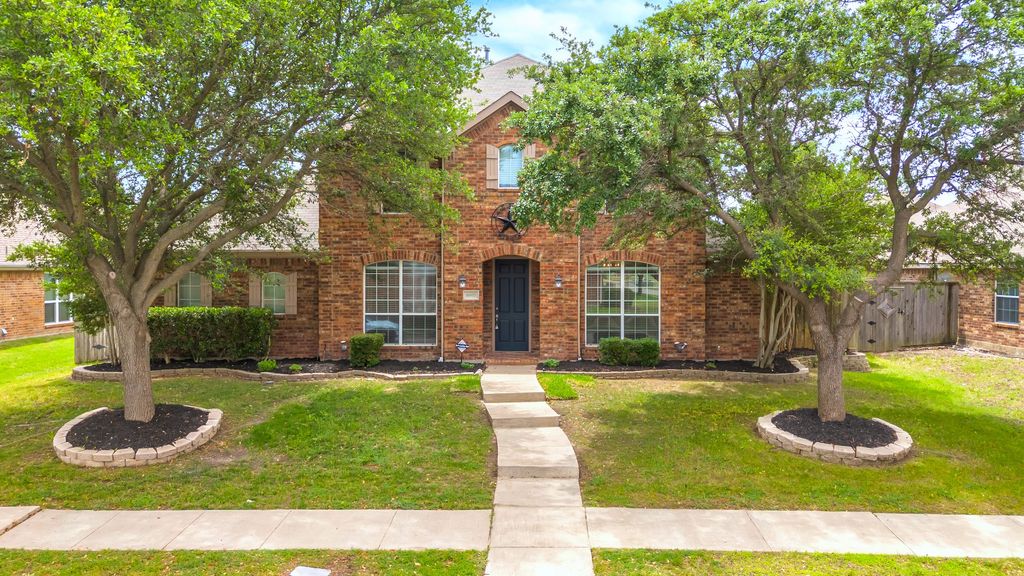 8002 Westover Drive, Rowlett, TX 75089