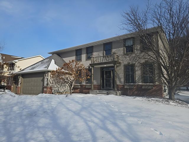 10772 Hawthorn Trail, Woodbury, MN 55129