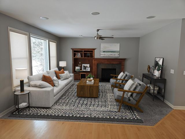 10772 Hawthorn Trail, Woodbury, MN 55129