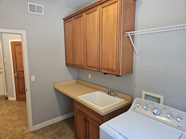 10772 Hawthorn Trail, Woodbury, MN 55129