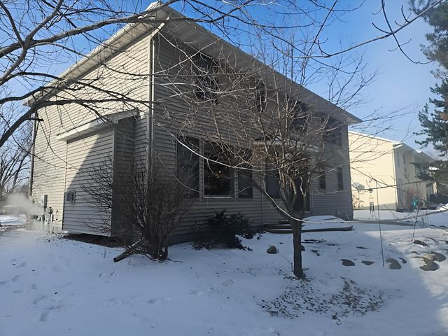 10772 Hawthorn Trail, Woodbury, MN 55129