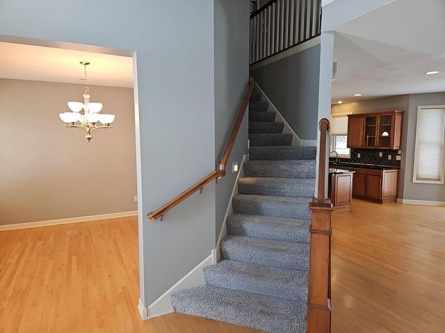 10772 Hawthorn Trail, Woodbury, MN 55129