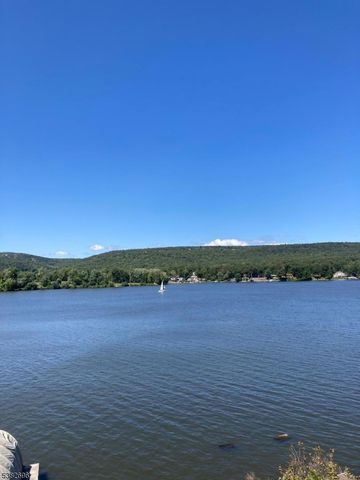 54 Board Rd, West Milford Twp., NJ 07421