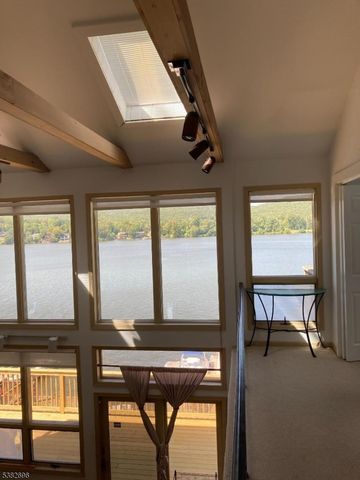 54 Board Rd, West Milford Twp., NJ 07421