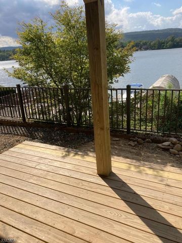 54 Board Rd, West Milford Twp., NJ 07421