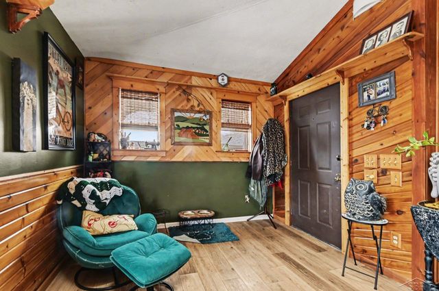 6945 Delta River Road, Grand Ledge, MI 48906