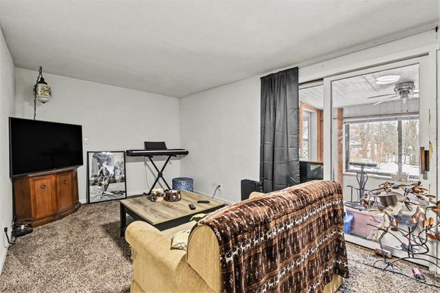 6945 Delta River Road, Grand Ledge, MI 48906