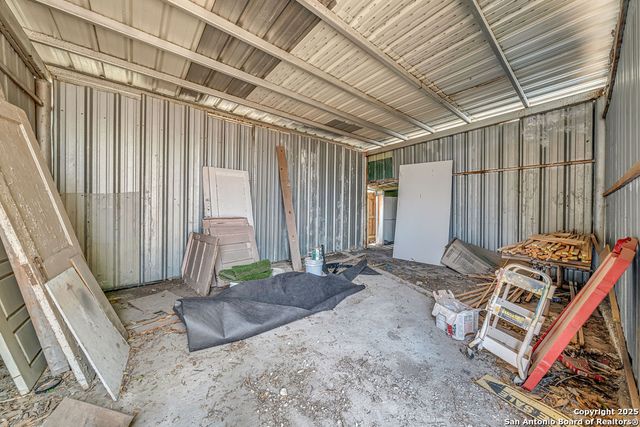 115 W Highland Boulevard, San Antonio, TX 78210