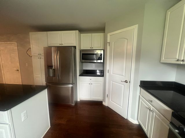 24668 Thatcher Drive, Novi City, MI 48375