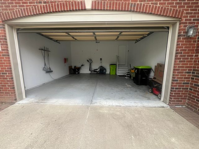 24668 Thatcher Drive, Novi City, MI 48375
