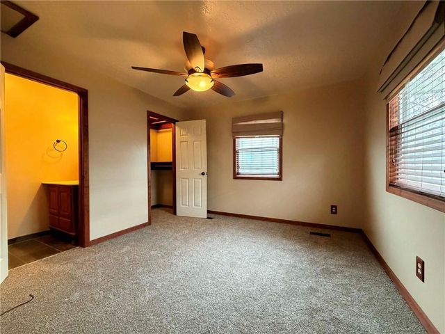 701 W Ohio Street, Clinton, MO 64735