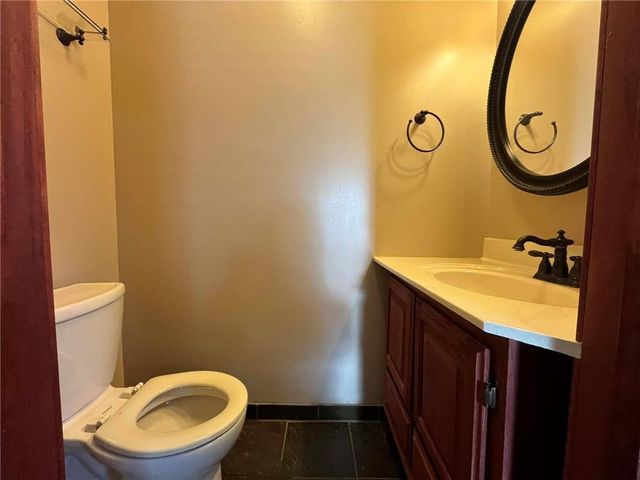 701 W Ohio Street, Clinton, MO 64735