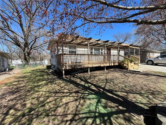 701 W Ohio Street, Clinton, MO 64735