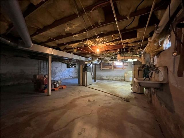 701 W Ohio Street, Clinton, MO 64735