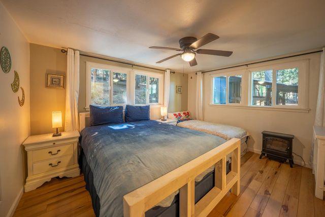 390 S Horseshoe Dr, Hathaway Pines, CA 95233