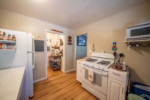 390 S Horseshoe Dr, Hathaway Pines, CA 95233