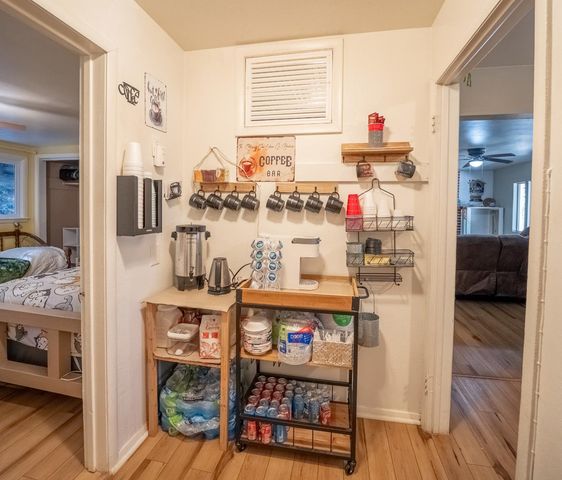 390 S Horseshoe Dr, Hathaway Pines, CA 95233