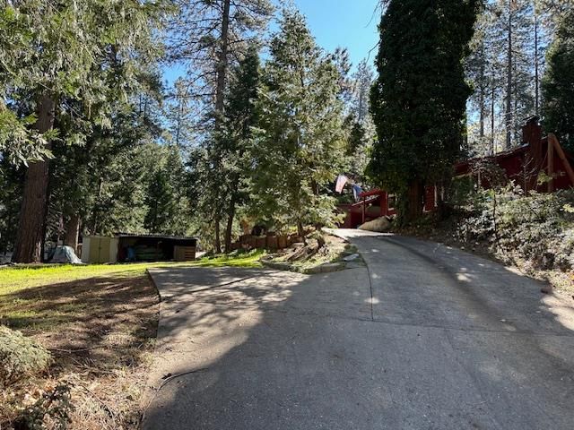 390 S Horseshoe Dr, Hathaway Pines, CA 95233