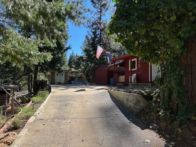 390 S Horseshoe Dr, Hathaway Pines, CA 95233