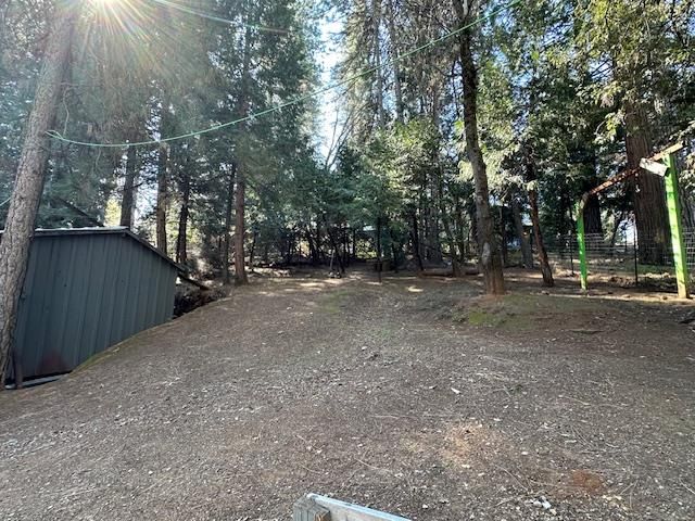 390 S Horseshoe Dr, Hathaway Pines, CA 95233